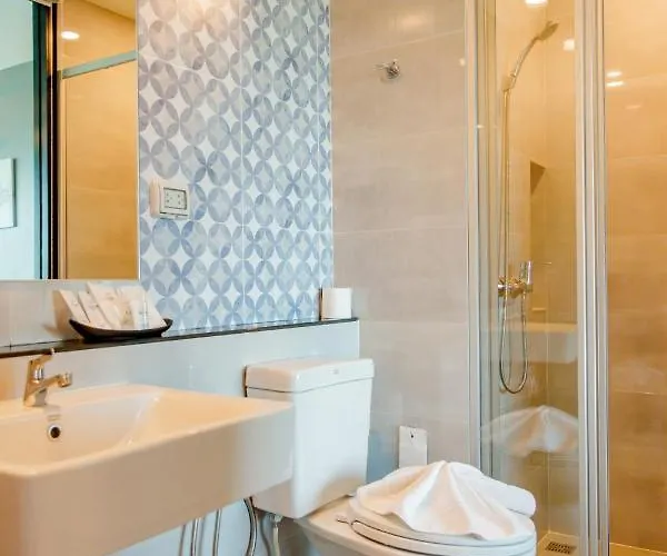Le Lert Hotel Ratchaburi