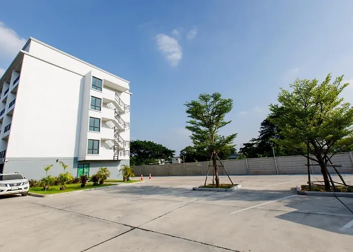 Le Lert Hotel Ratchaburi